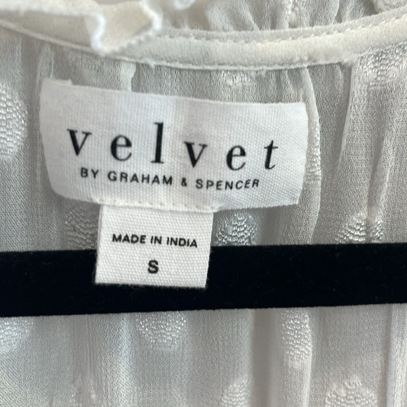 VELVET BY GRAHAM & SPENCER Imani Blouse in White - Picture 5 of 7